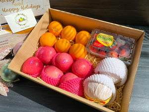 Gift Box Strawberries, Korean Pears, Fuji Apples and Oranges
