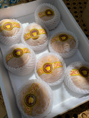 Premium Autumn Pears By the Box 9pcs