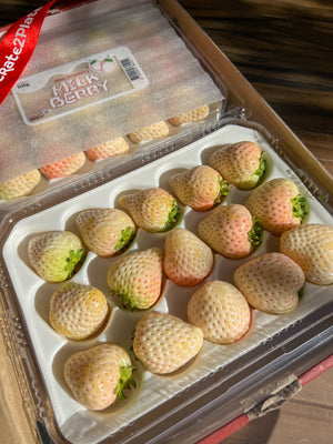 Premium Korean White Strawberries 500g