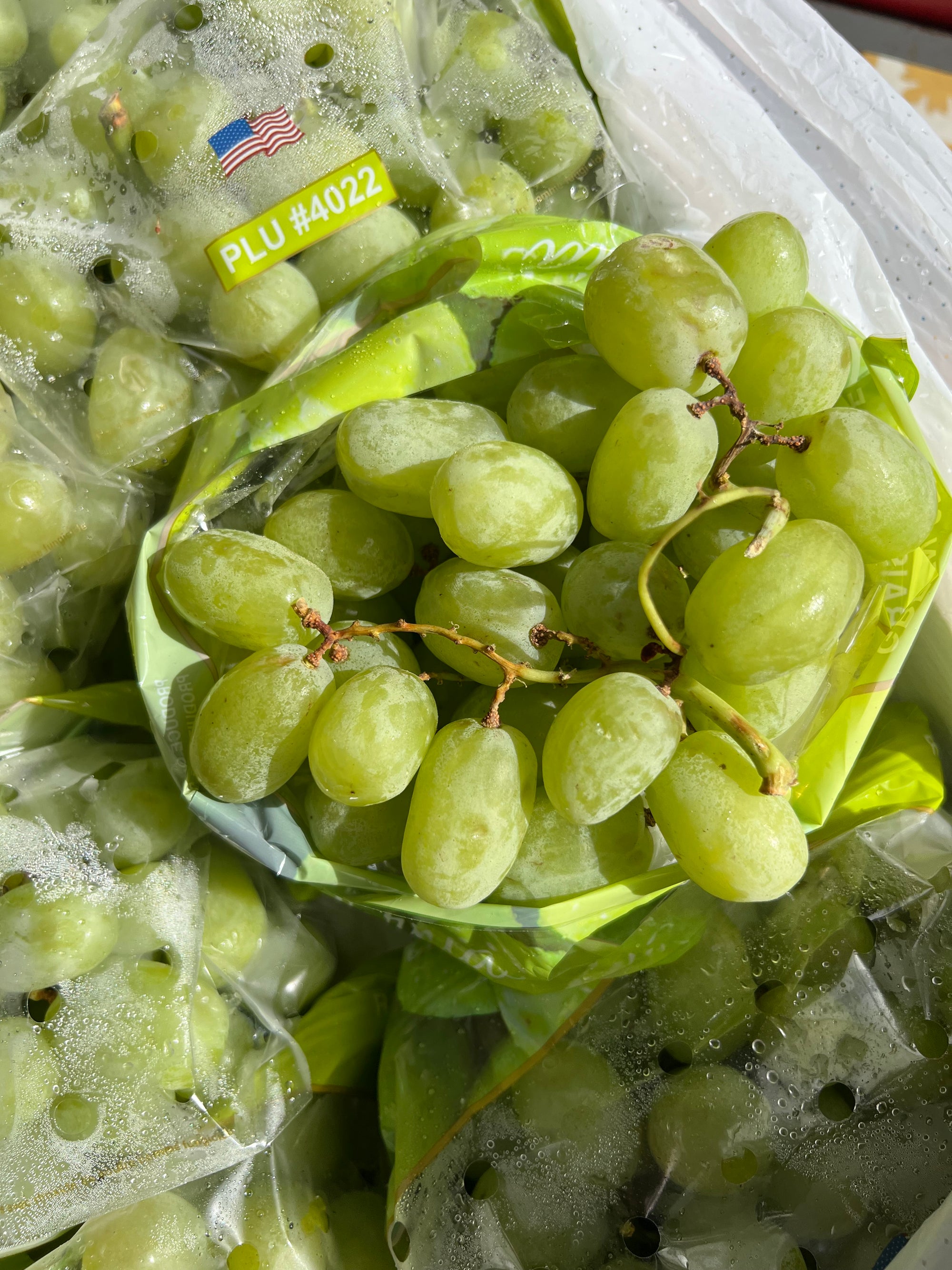 US Green (Huge, Crisp & Sweet) Grapes (Sold Per Pack)