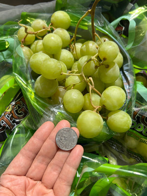 Buy 2  Premium Aussie Green Table Grapes for 900