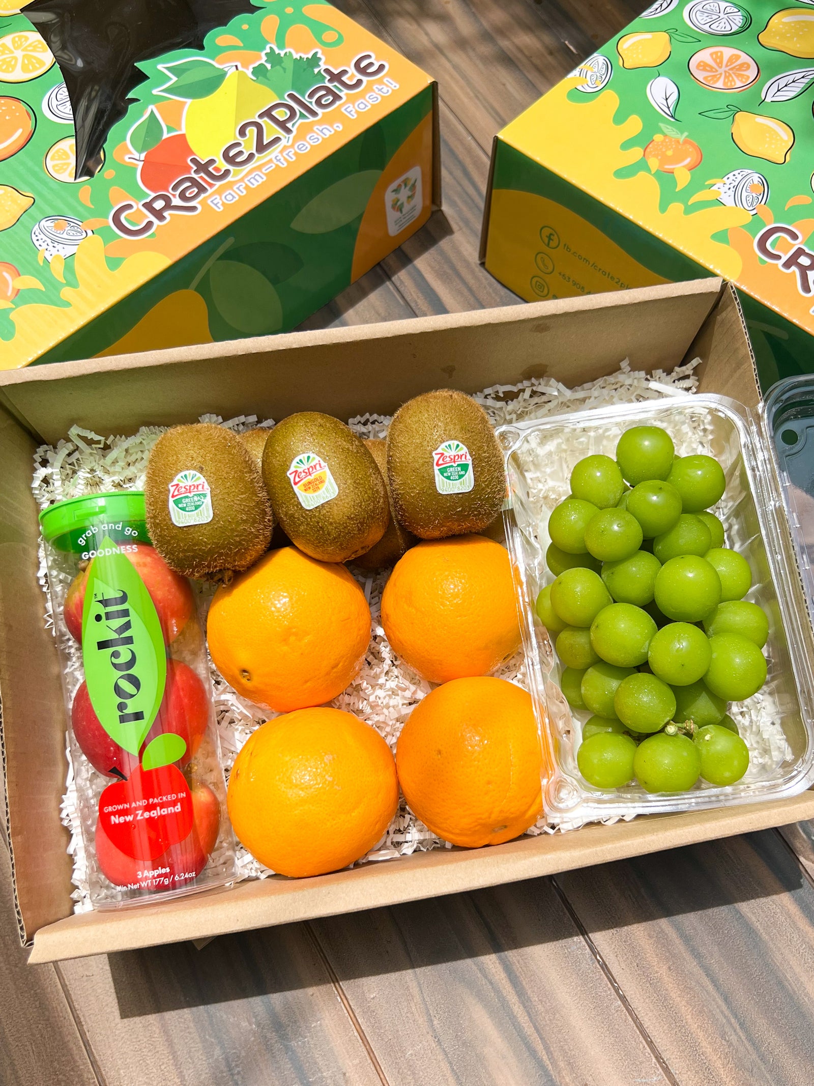Gift Box Rockit, Kiwi, Oranges and Korean Shine Muscat