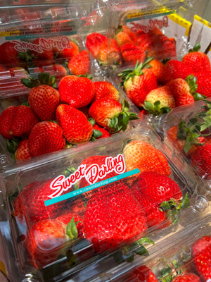 US Sweet Darling Strawberries (sold per pack)