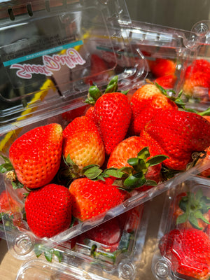 US Sweet Darling Strawberries (sold per pack)