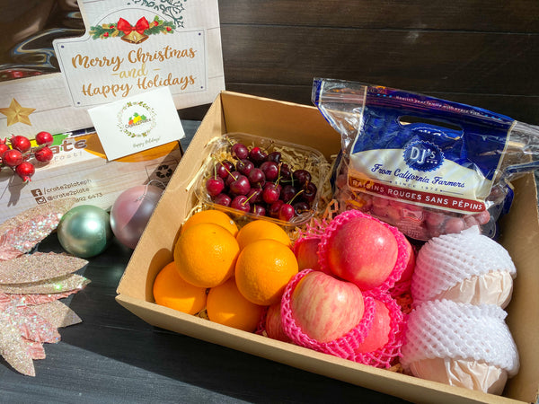 Gift Box Chilean Red Cherries, Red Grapes, Fuji Apple, Oranges and Korean Pears (Available in Christmas Box)