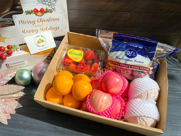 Gift Box Strawberries, Red Grapes, Oranges, Fuji Apples and Korean Pears