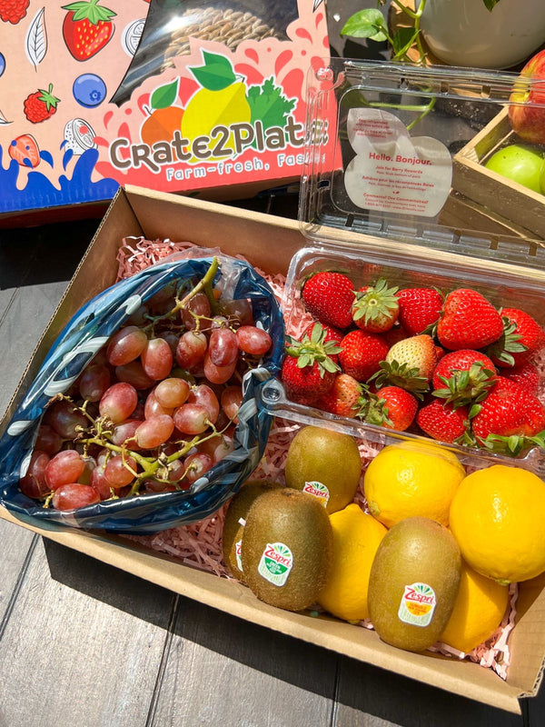 Gift Box Strawberries, Red Grapes, Lemon and Kiwi