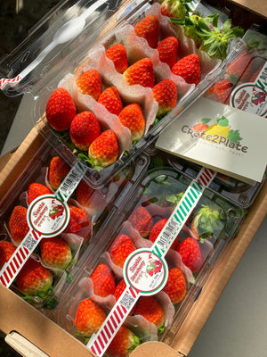 Buy 2 Premium Korean Strawberries 330g for Php 1500