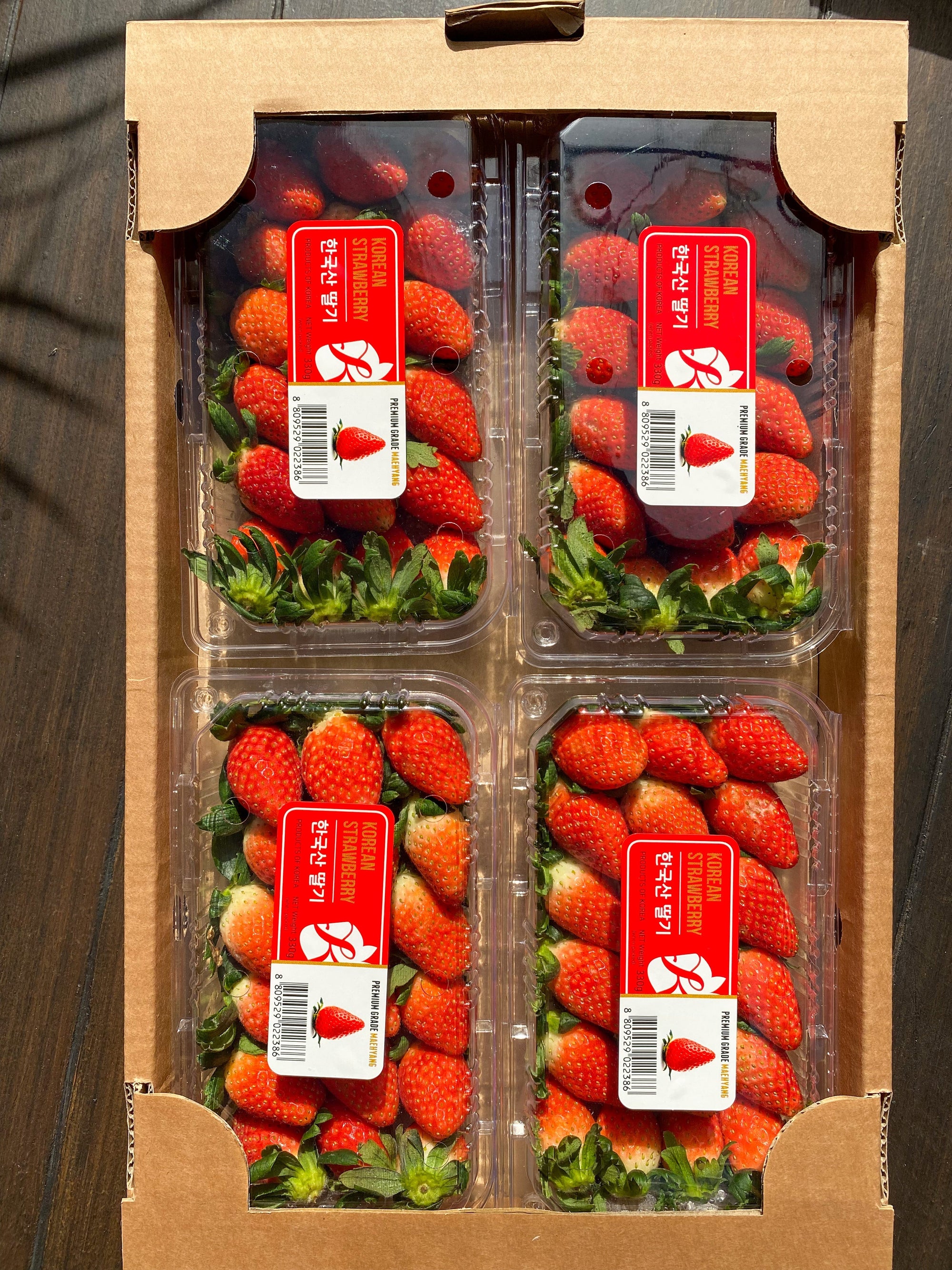 Premium Korean Strawberries 330g By The Box (4packs)